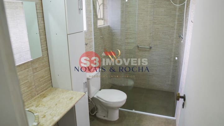 Casa à venda com 3 quartos, 211m² - Foto 21