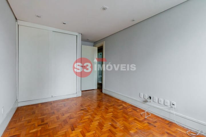 Apartamento à venda com 3 quartos, 134m² - Foto 28