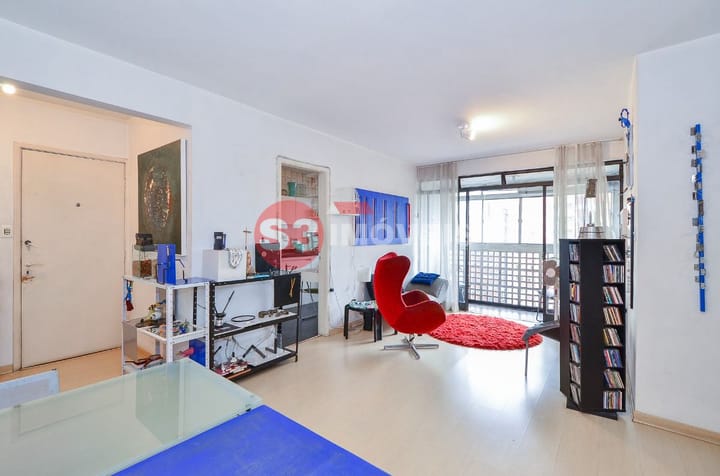 Apartamento à venda com 2 quartos, 85m² - Foto 2