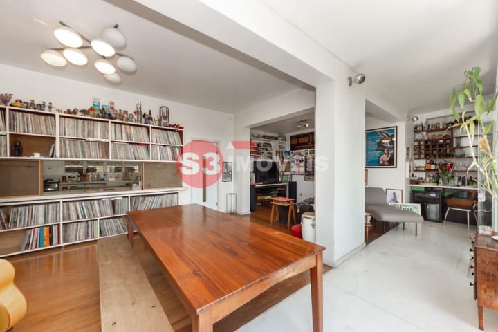 Casa à venda com 3 quartos, 333m² - Foto 27