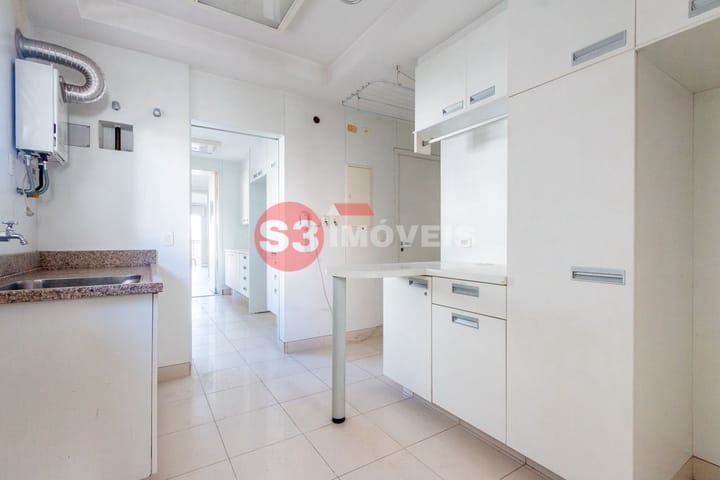 Apartamento à venda com 4 quartos, 211m² - Foto 36