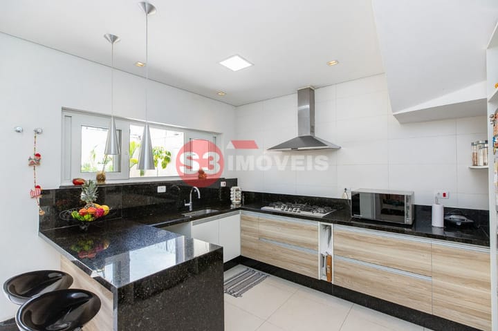 Casa à venda com 4 quartos, 390m² - Foto 12