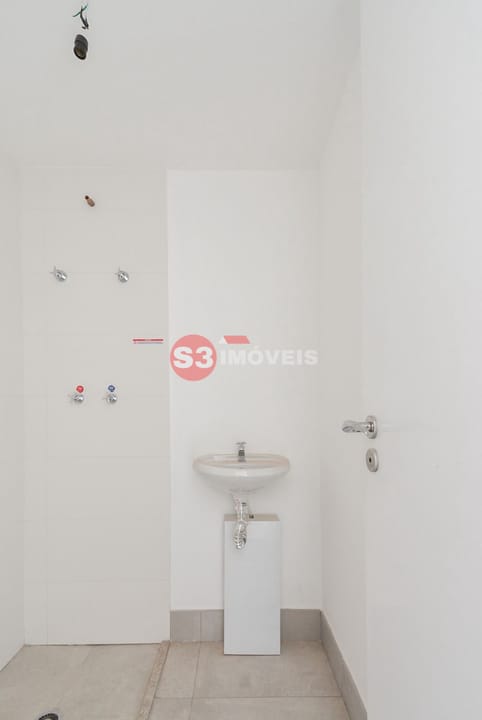 Apartamento à venda com 3 quartos, 131m² - Foto 29