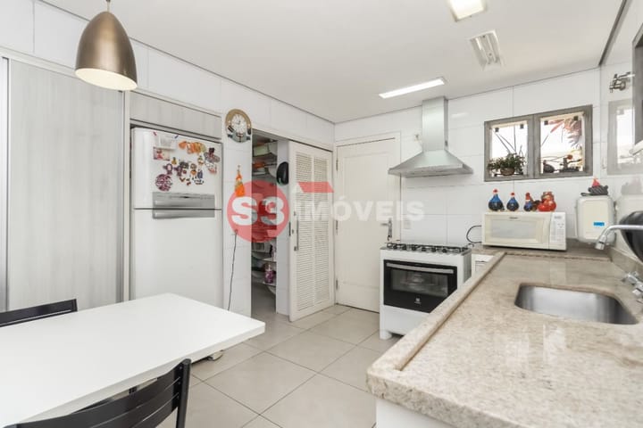 Casa à venda com 3 quartos, 183m² - Foto 25