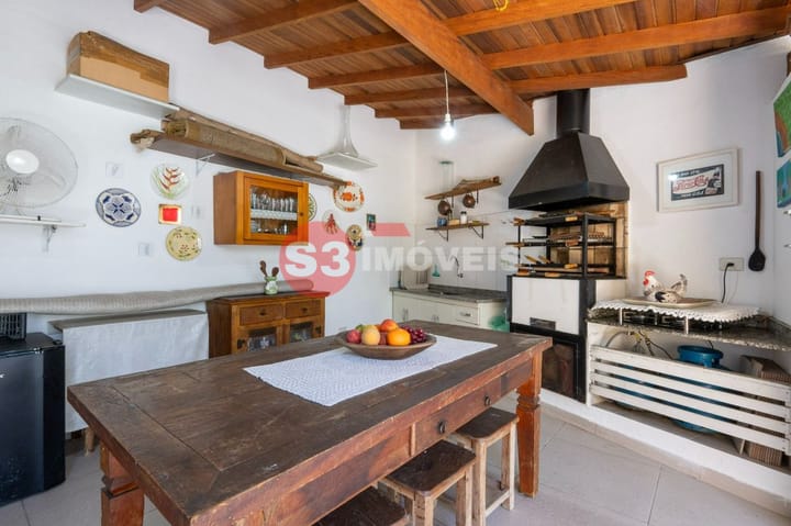 Casa à venda com 4 quartos, 240m² - Foto 20