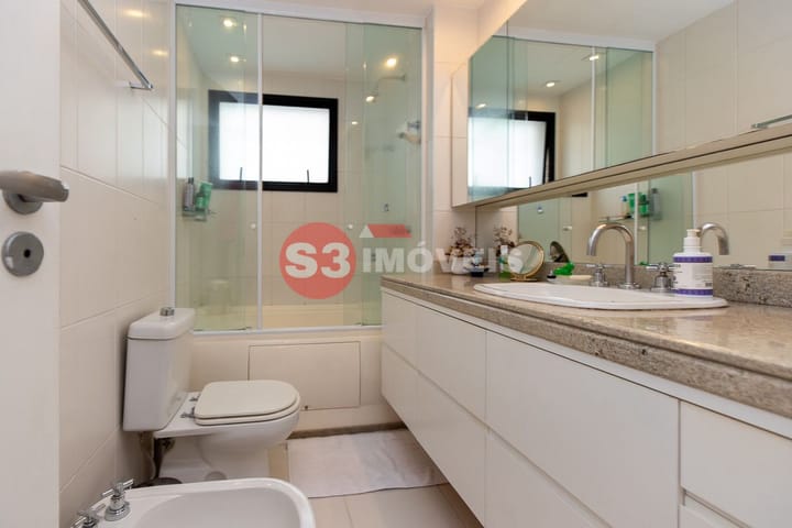 Apartamento à venda com 3 quartos, 161m² - Foto 29