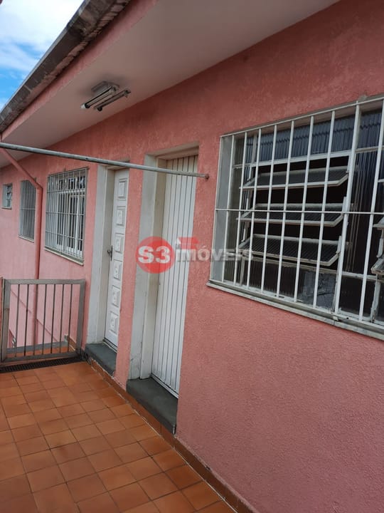 Casa à venda com 5 quartos, 200m² - Foto 24