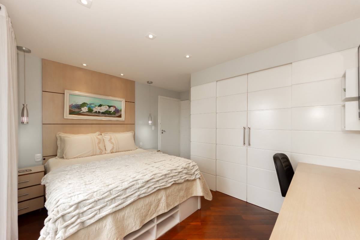 Apartamento à venda com 3 quartos, 130m² - Foto 6