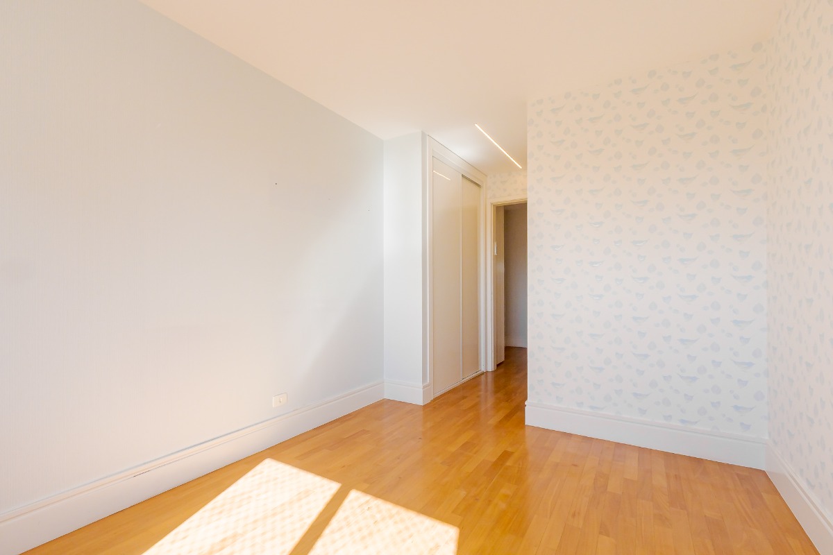 Apartamento à venda com 3 quartos, 260m² - Foto 16