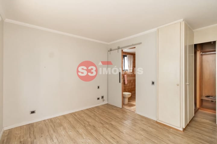 Apartamento à venda com 3 quartos, 136m² - Foto 21