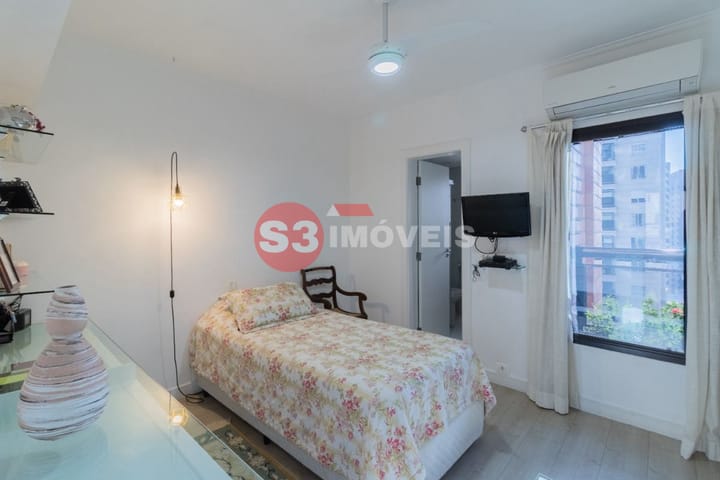 Apartamento à venda com 4 quartos, 250m² - Foto 18