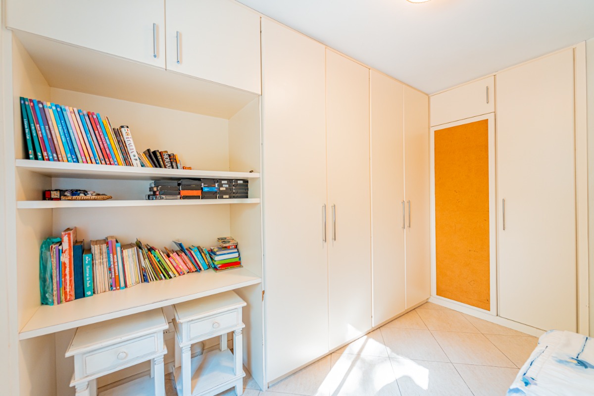 Apartamento à venda com 4 quartos, 123m² - Foto 11