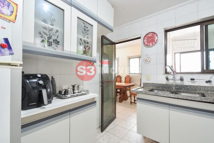 Apartamento à venda com 3 quartos, 144m² - Foto 48