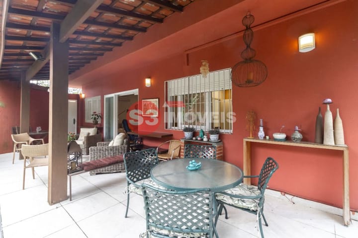 Casa à venda com 3 quartos, 300m² - Foto 24