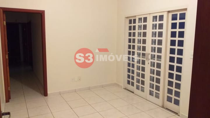 Casa para alugar com 4 quartos, 161m² - Foto 17