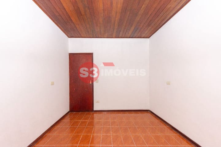 Casa à venda com 5 quartos, 210m² - Foto 14