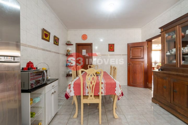 Casa à venda com 5 quartos, 270m² - Foto 16