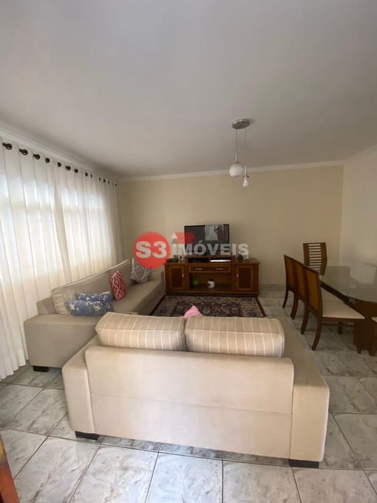 Casa à venda com 3 quartos, 180m² - Foto 1