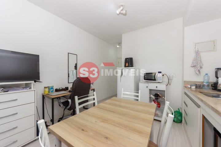 Apartamento à venda com 1 quarto, 35m² - Foto 11