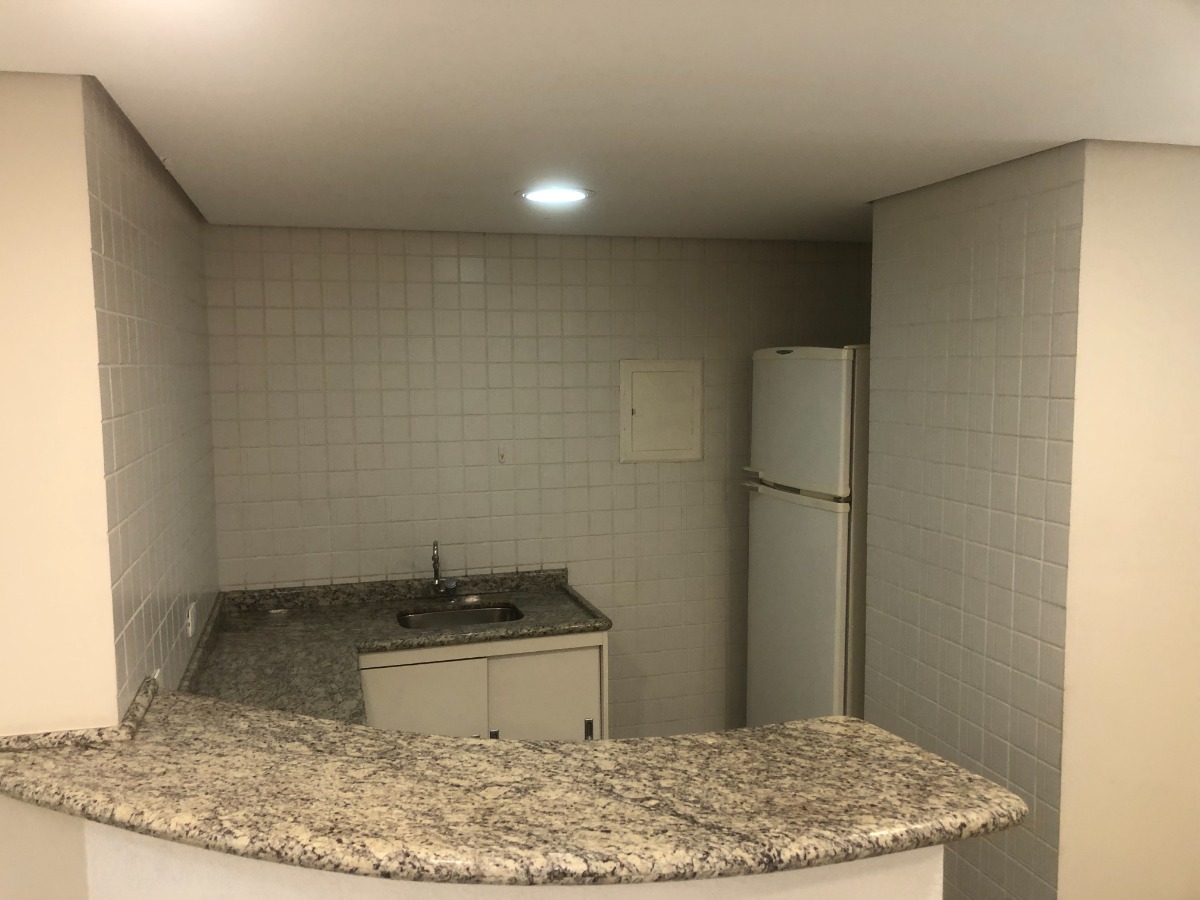 Apartamento à venda com 3 quartos, 131m² - Foto 31