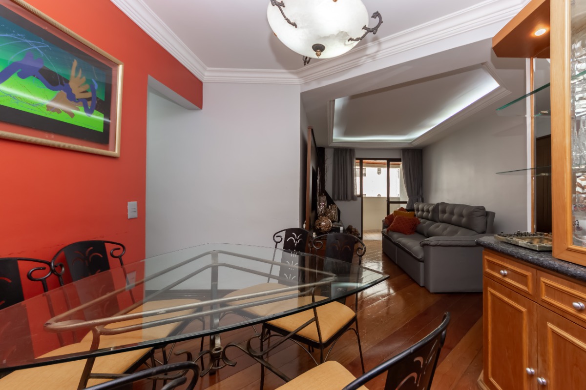 Apartamento à venda com 3 quartos, 109m² - Foto 2