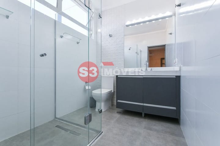 Casa à venda com 4 quartos, 240m² - Foto 22