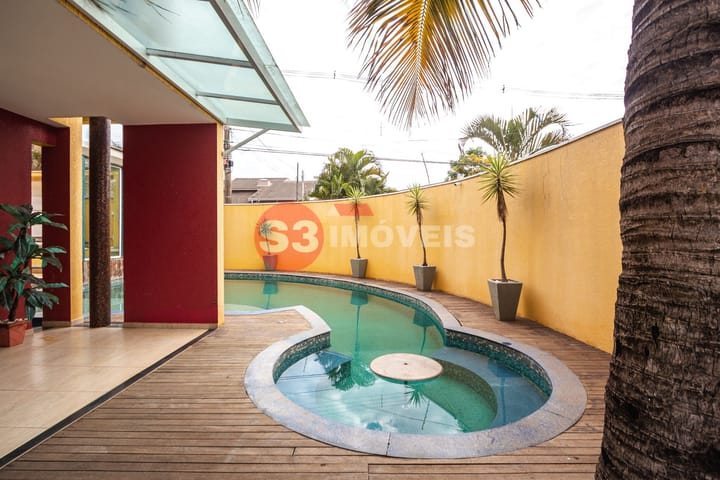 Casa à venda com 4 quartos, 381m² - Foto 11