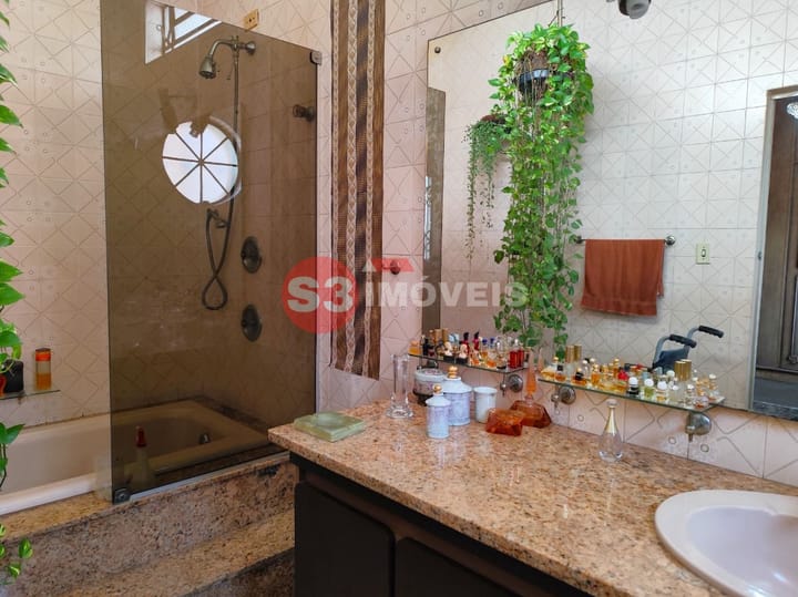 Casa à venda com 4 quartos, 350m² - Foto 22