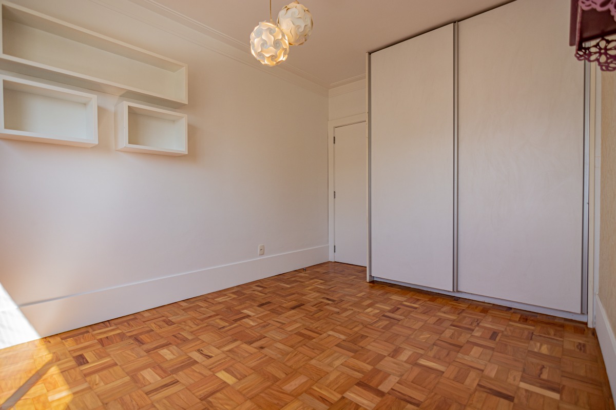 Apartamento à venda com 4 quartos, 180m² - Foto 30