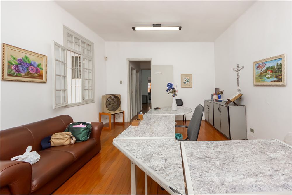 Casa à venda com 4 quartos, 317m² - Foto 18