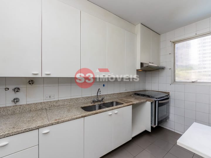 Apartamento à venda com 3 quartos, 127m² - Foto 30