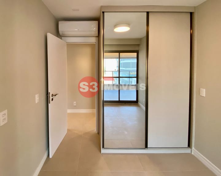 Apartamento à venda com 3 quartos, 130m² - Foto 35