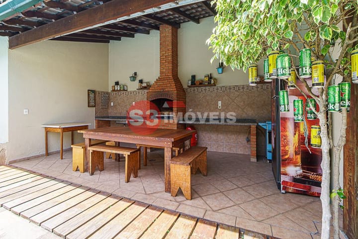 Casa à venda com 4 quartos, 560m² - Foto 32