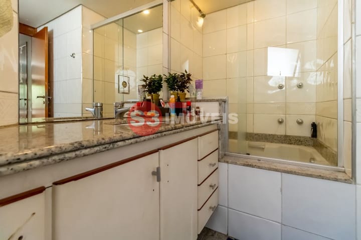 Apartamento à venda com 3 quartos, 245m² - Foto 25