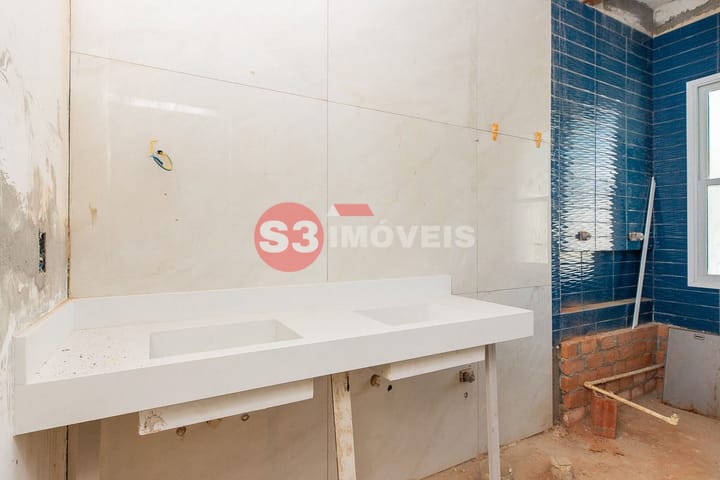 Casa à venda com 4 quartos, 346m² - Foto 35