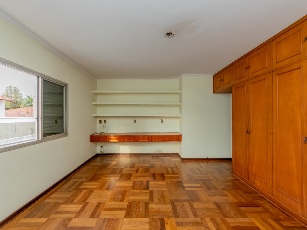 Casa à venda com 3 quartos, 388m² - Foto 12