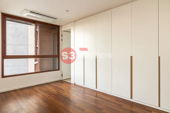 Apartamento à venda com 3 quartos, 170m² - Foto 11