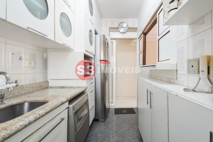 Apartamento à venda com 3 quartos, 76m² - Foto 13