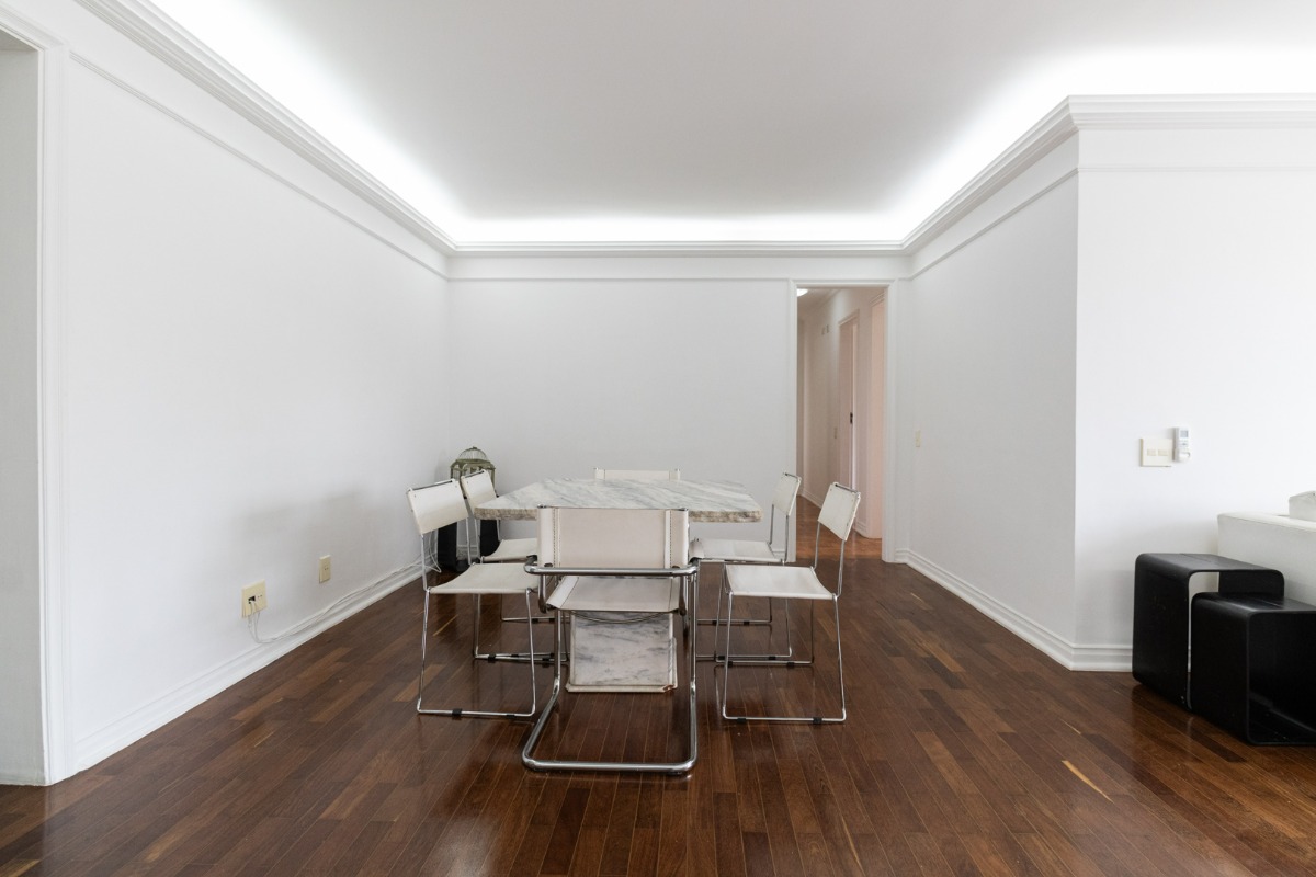 Apartamento à venda com 3 quartos, 128m² - Foto 9