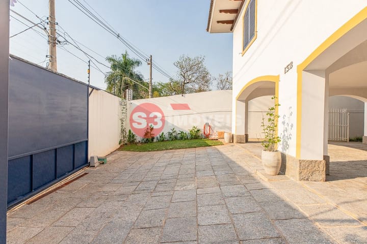 Casa à venda com 4 quartos, 450m² - Foto 9