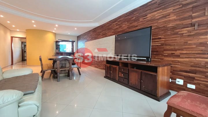 Casa à venda com 3 quartos, 294m² - Foto 2