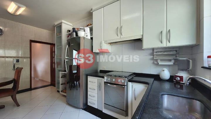 Casa à venda com 3 quartos, 294m² - Foto 20