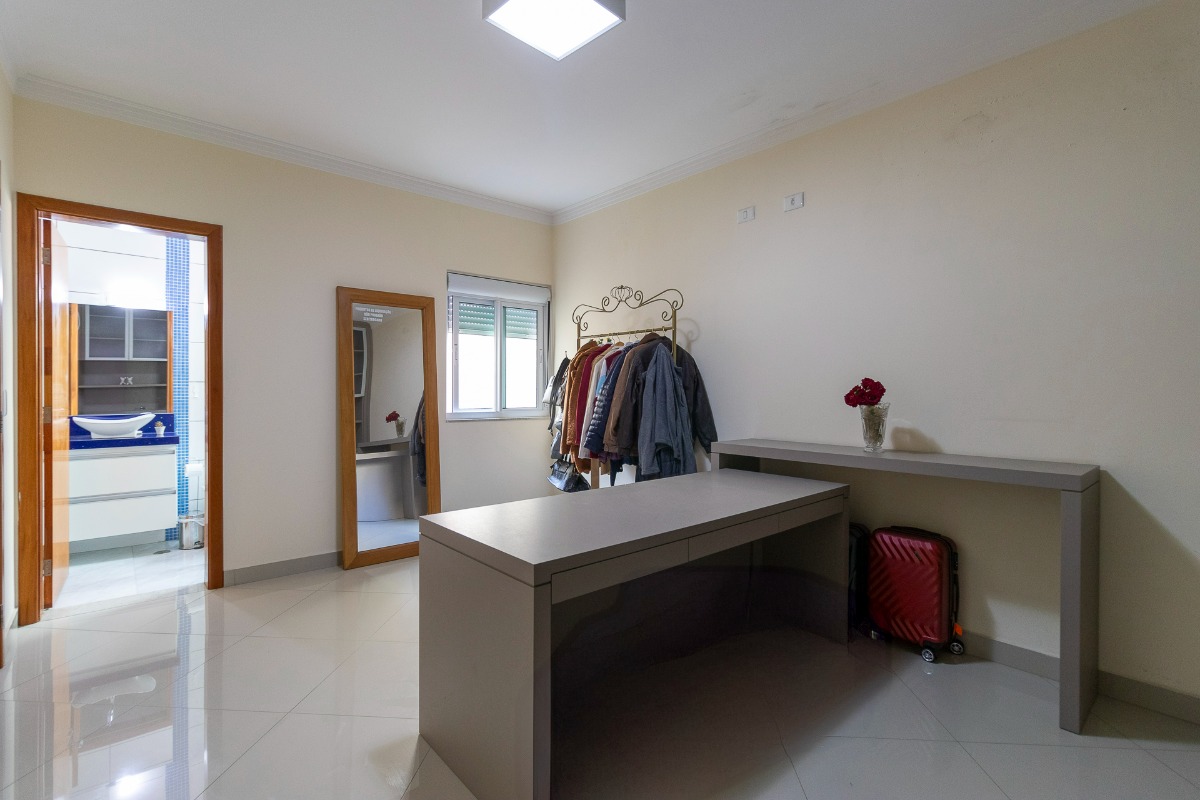 Casa à venda com 4 quartos, 213m² - Foto 27