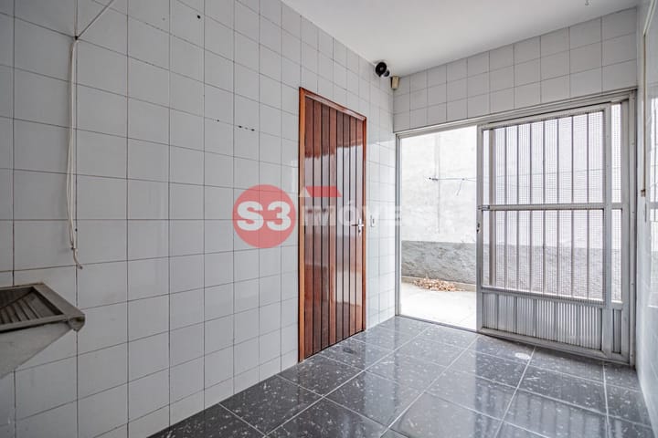 Casa à venda com 4 quartos, 200m² - Foto 34