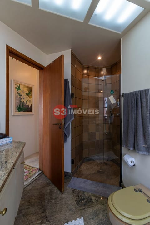 Apartamento à venda com 4 quartos, 196m² - Foto 15