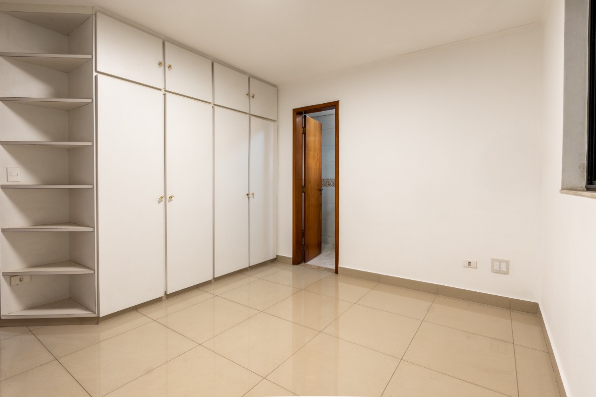 Apartamento à venda com 4 quartos, 220m² - Foto 28