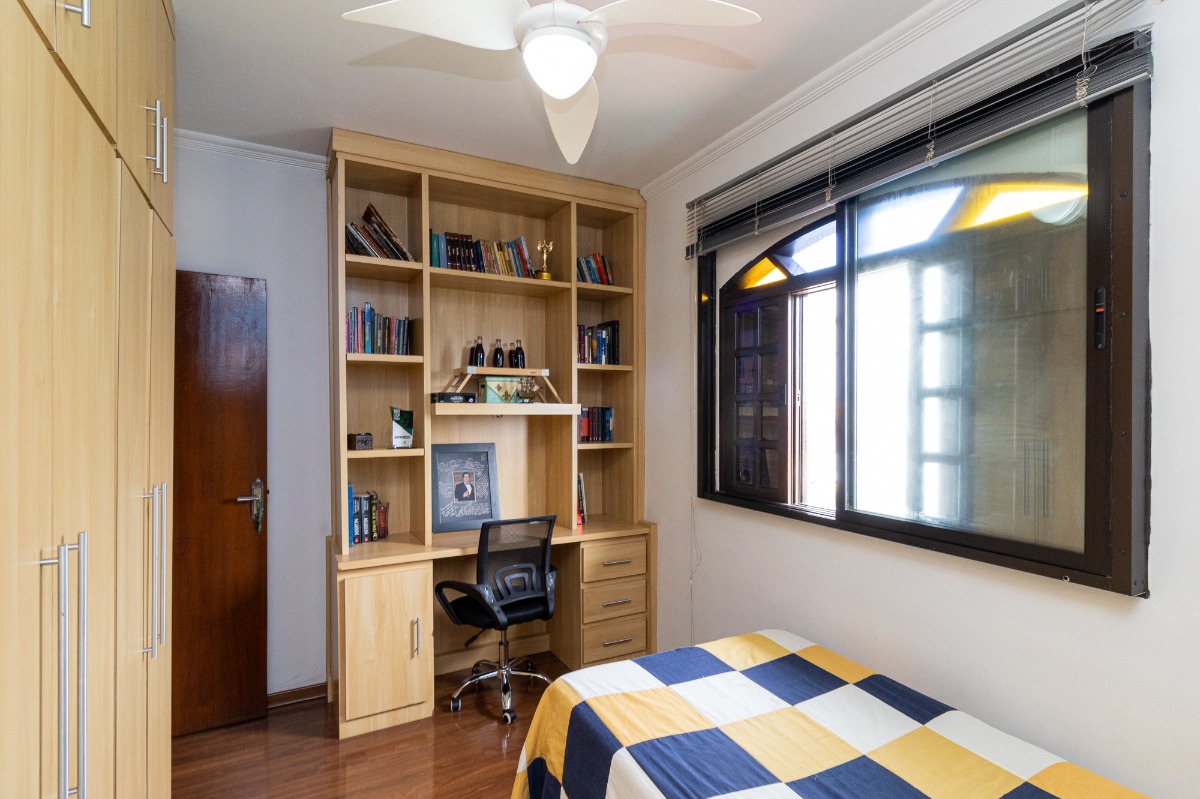 Casa à venda com 3 quartos, 296m² - Foto 21