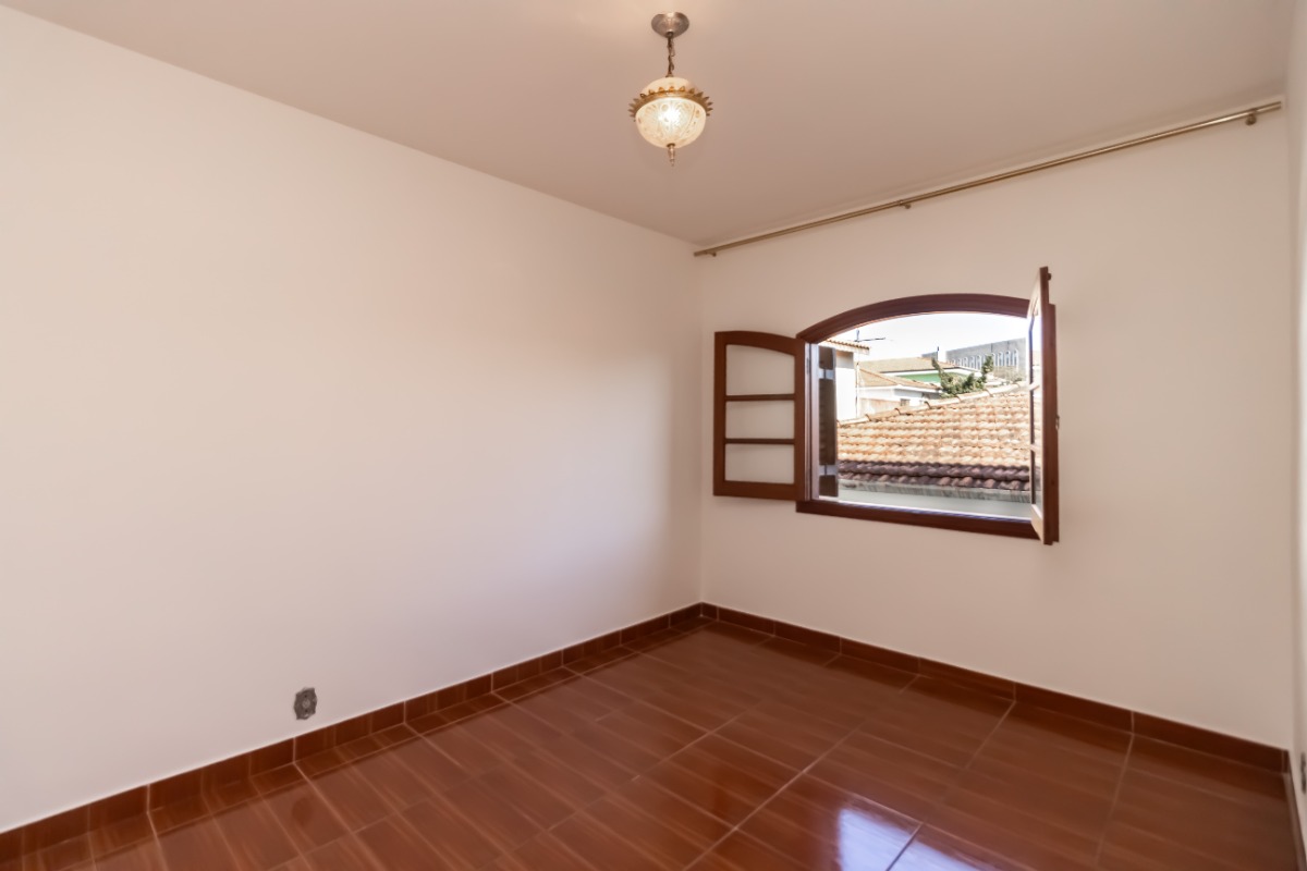 Casa à venda com 3 quartos, 209m² - Foto 11