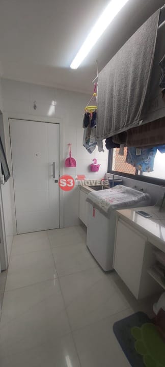 Apartamento à venda com 3 quartos, 107m² - Foto 33