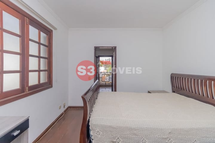 Casa à venda com 4 quartos, 219m² - Foto 12